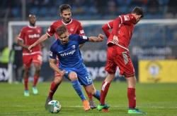 爱游戏官方入口-沙尔克足球队在德国联赛中获得胜利