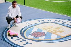 爱游戏网页版-包含曼城豪掷重金，挖角德国劲旅核心球员的词条