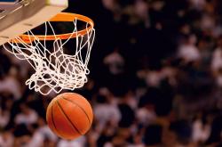 爱游戏在线-福克斯统治攻防两端，开拓者式团队篮球完胜辽宁显冠军相