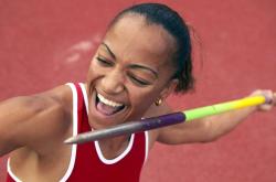 AYX体育赛事-火箭终结广厦队，米切尔在欧冠半决赛接管比赛，跨越体育的统治力之夜