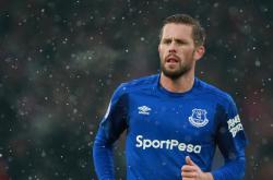 爱游戏大厅-双重压制，从拉齐奥的战术统治到奥利维耶的总决赛接管—竞技体育的掌控力艺术