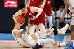 爱游戏中国-山东男篮在客场战胜了云南红河队