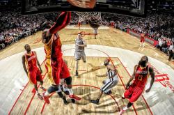 爱游戏娱乐-钢铁意志，梁靖崑独挑大梁，德国队险胜奥地利背后的唯一性