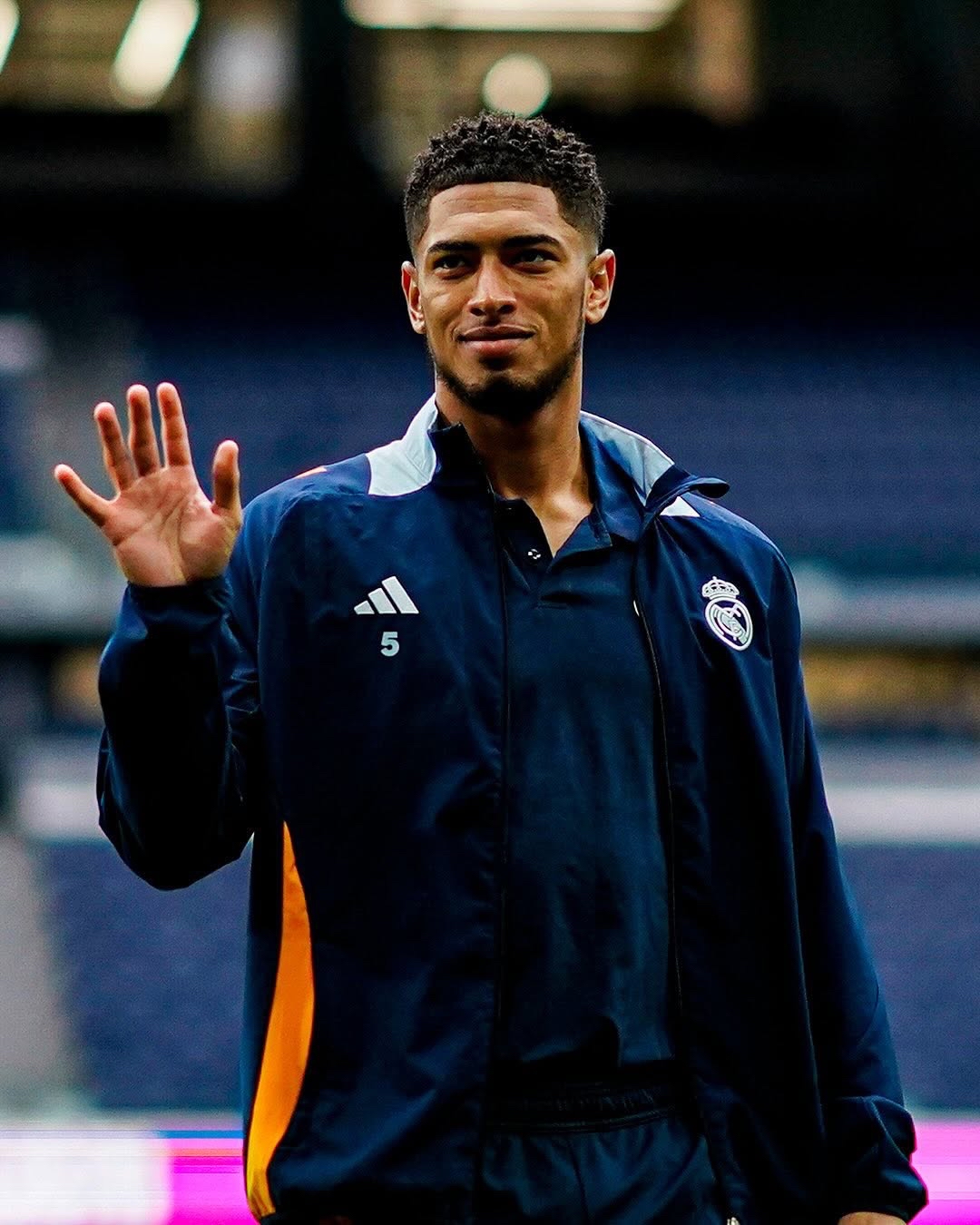 包含巴列卡诺战术灵活，期待挑战强队的词条