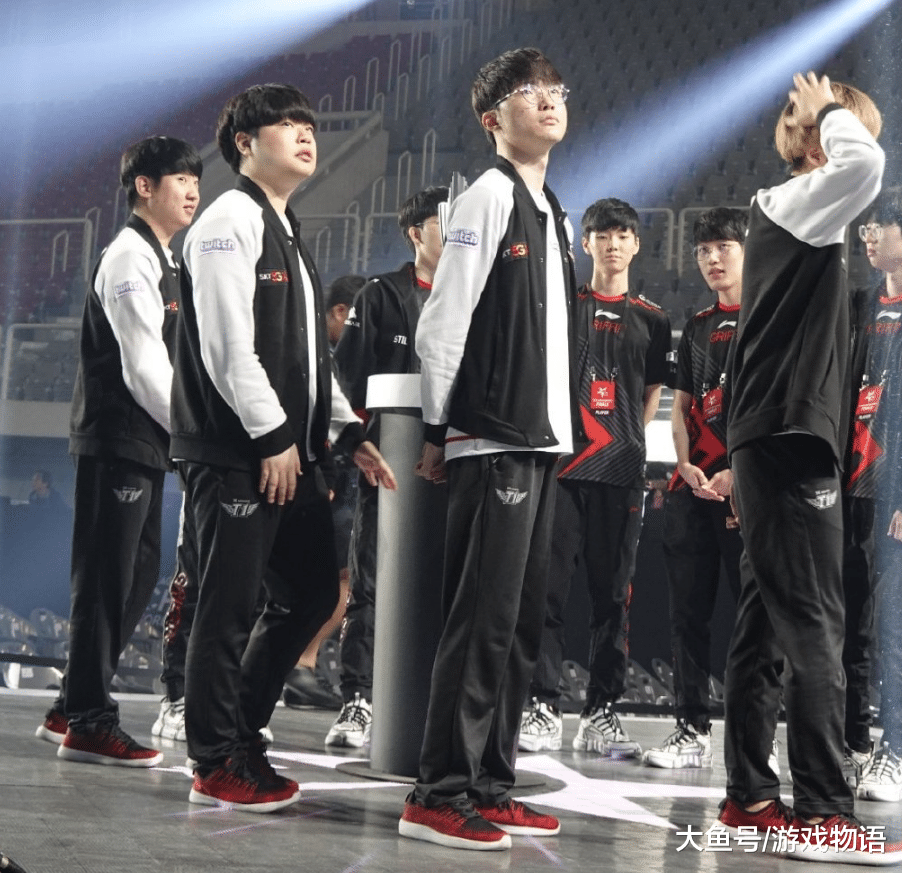 瓦伦西亚逆转胜,豪取三分晋级形势乐观的简单介绍 瓦伦西亚逆转胜,豪取三分晋级形势乐观的简单介绍