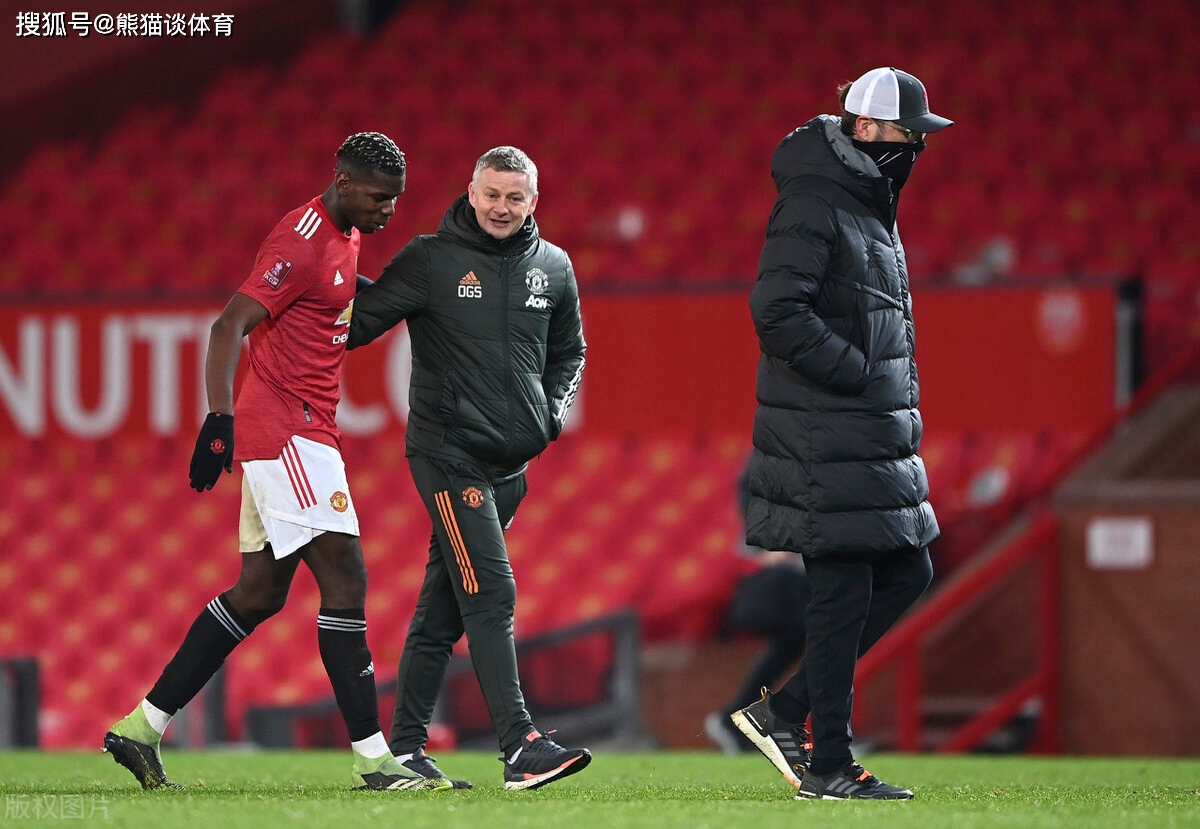 包含曼联轻松取胜谢菲联，稳步追赶榜首位置的词条