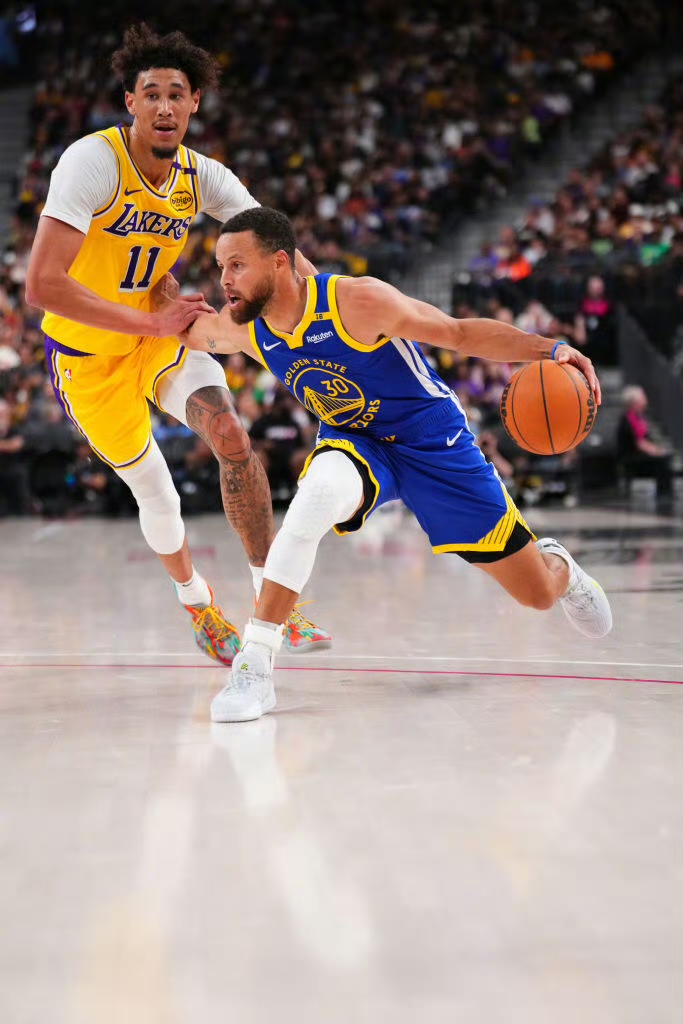 勇士击败老鹰，库里盖伊合砍分震惊全场的简单介绍