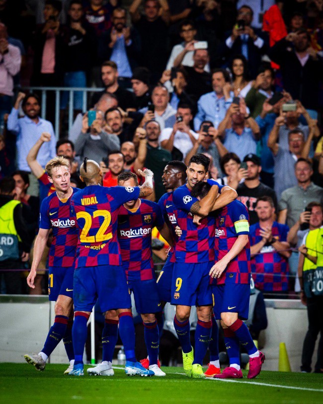 包含国际米兰横扫法国，苏亚雷斯状态火热的词条