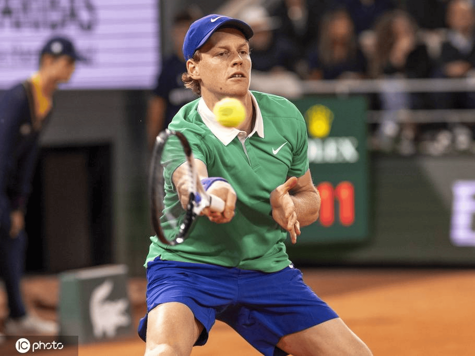 美网绝杀法网，辛纳点燃赛场的简单介绍