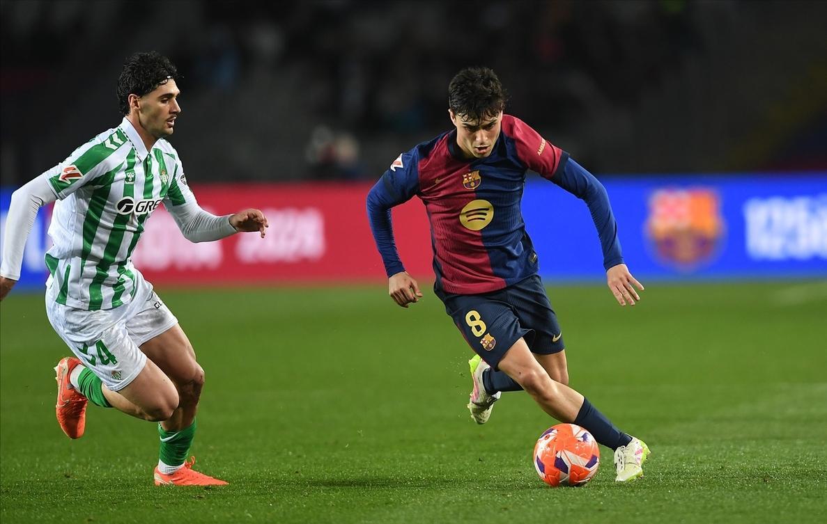 包含曼城豪掷重金，挖角德国劲旅核心球员的词条