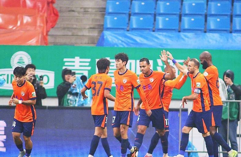 深圳队突破江苏防线，带走胜利，紧追前方的简单介绍